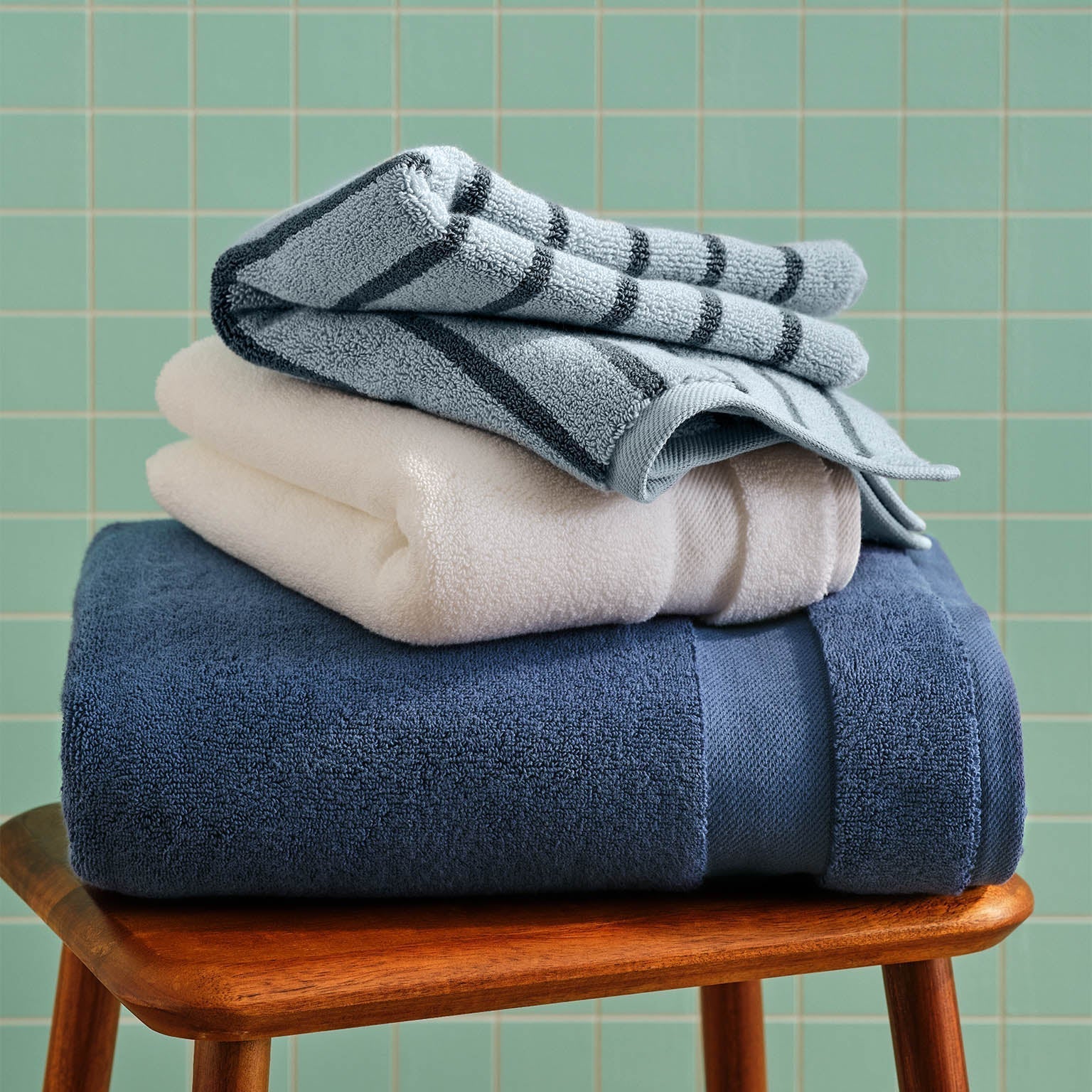 Super-Plush Set of 4 Bath Towel Bundle I0