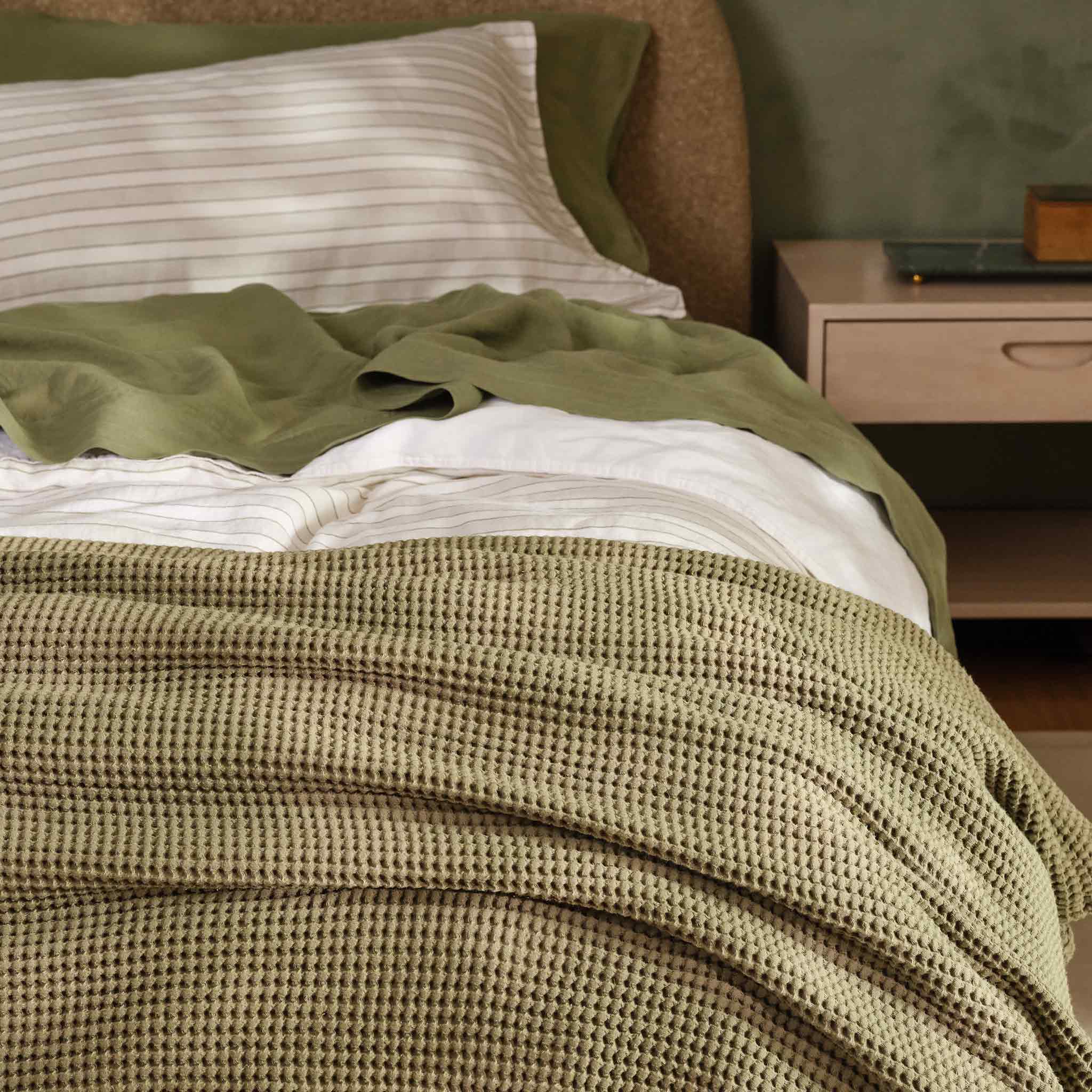 Dreamweave Waffle Bed Blanket X7