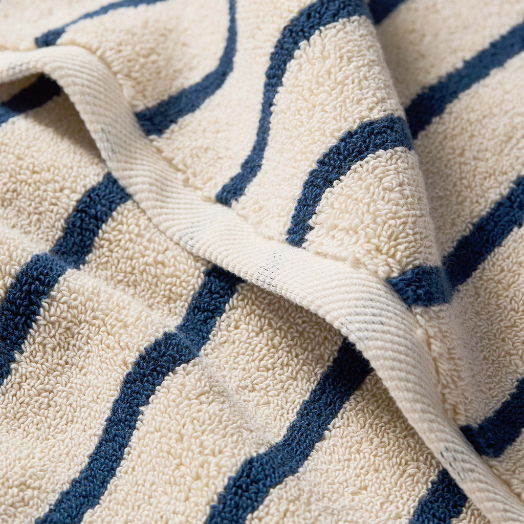 Super-Plush Set of 4 Bath Towel Bundle L9