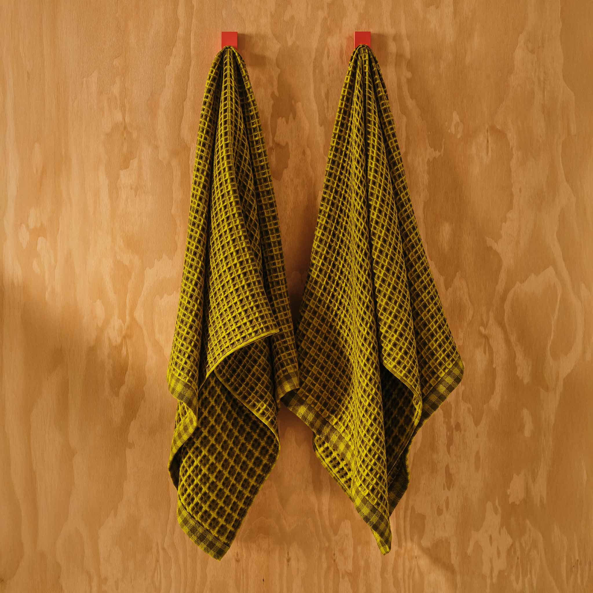Dreamweave Waffle Bath Towels Set of 2 V4